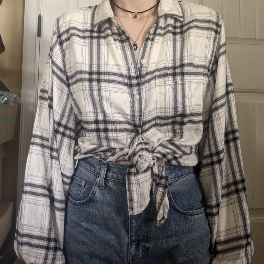 3/$30 NWT AE Flannel Tie-front Shirt